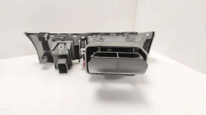 Audi A6 S6 C6 4F (2004 - 2008) 4F1820901A Боковой воздушный дефлектор — фото 4