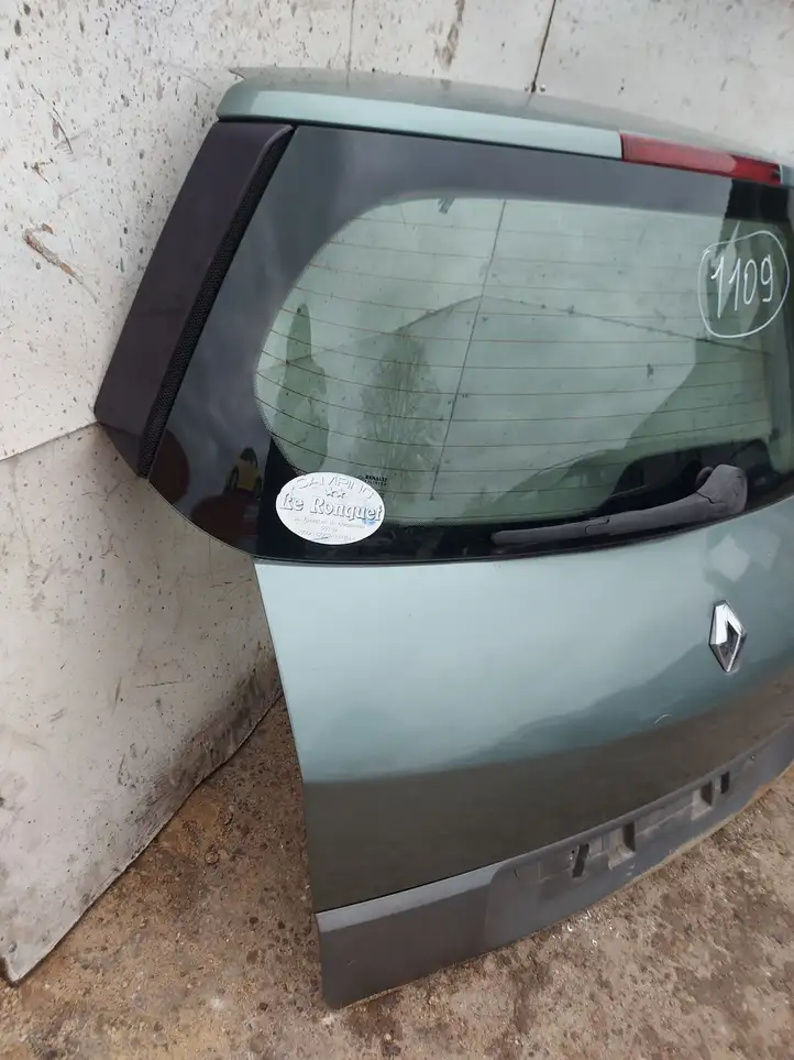 Renault Scenic II - Grand scenic II (2003 - 2006) Крышка багажника — фото 5
