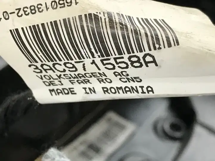 Volkswagen PASSAT B7 (2011 - 2014) 3AA867061 Обшивка задней двери — фото 2