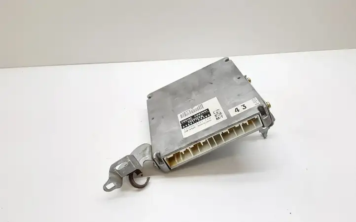 Toyota Avensis Verso (2001 - 2004) 8966144300 Блок управления двигателем (ЭБУ) — фото 1
