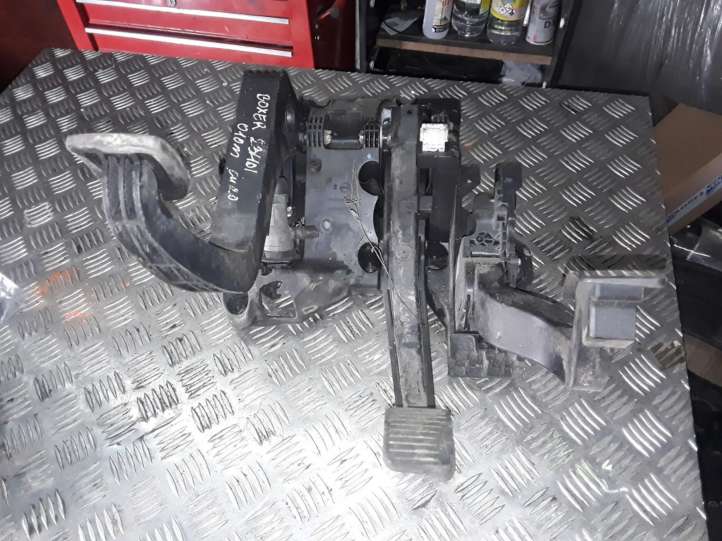 Fiat Ducato (2007 - 2014)  3802501017 Педаль