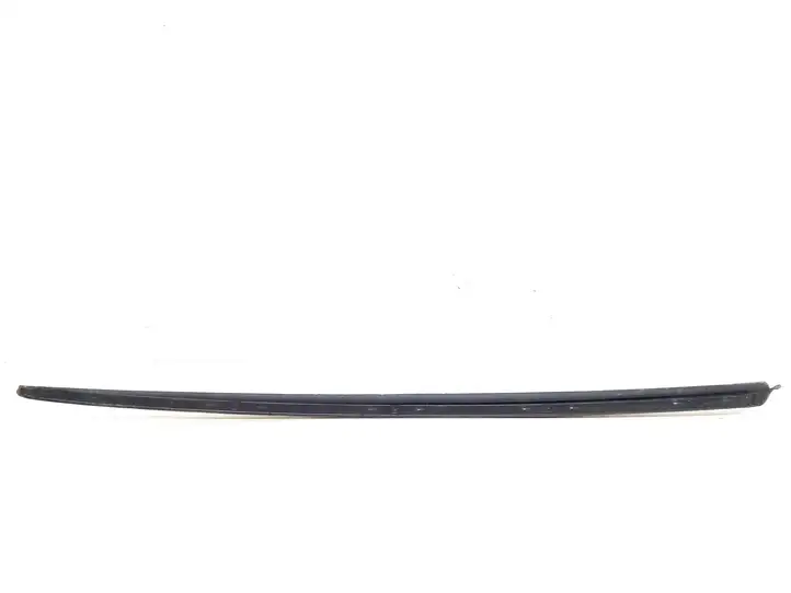 Audi A4 S4 B8 8K (2007 - 2011) 8K0854327 Накладка стоек лобового стекла — фото 3