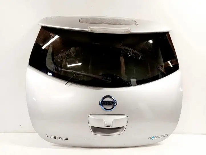 Nissan Leaf I (ZE0) (2010 - 2017) Крышка багажника — фото 1