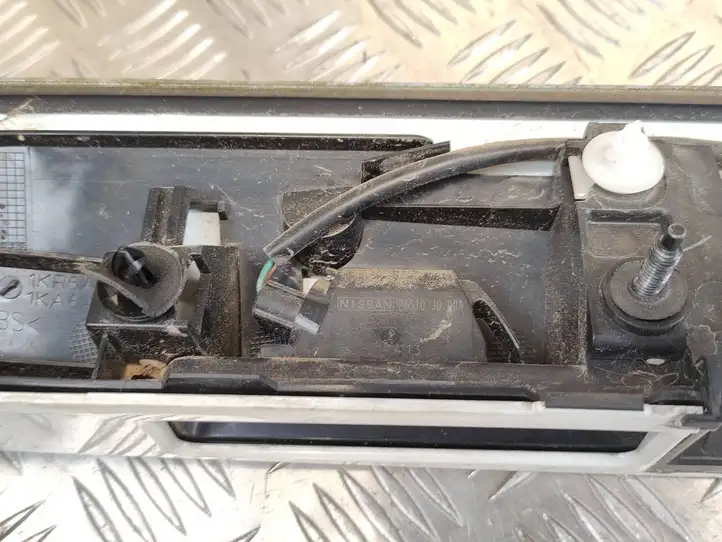 Nissan Juke I F15 (2010 - 2018) 26510jd00a Подсветка номера — фото 5