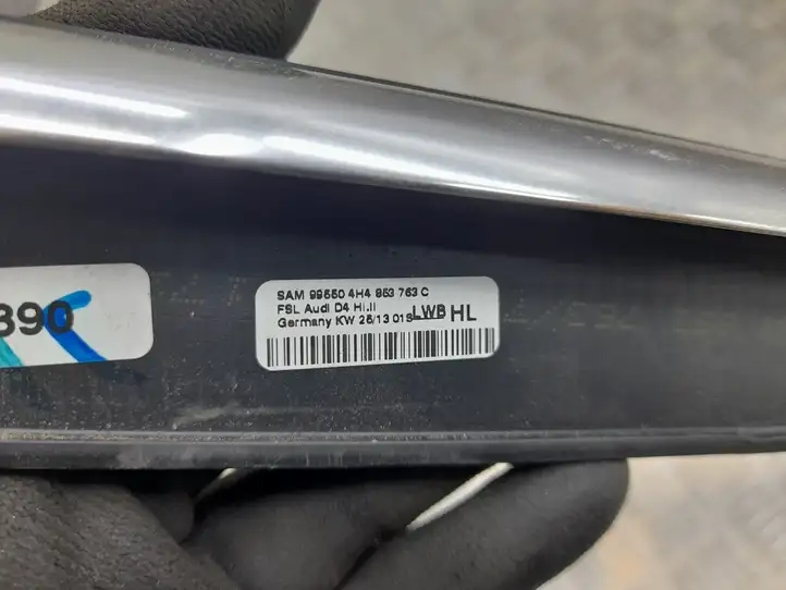 Audi A8 S8 D4 4H (2010 - 2014) 4H4853763C Накладка стекла задней двери — фото 2