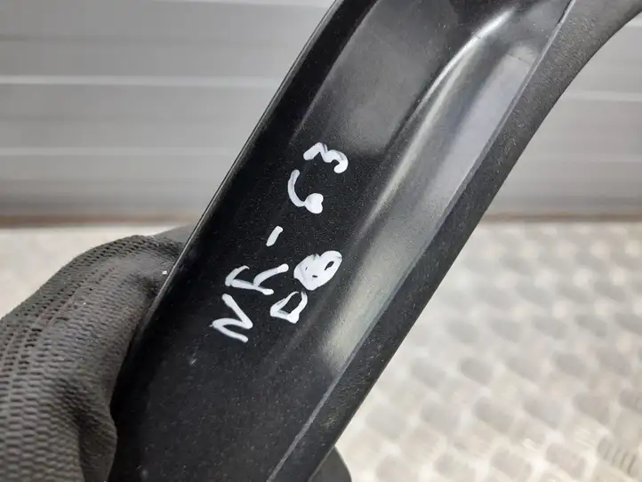 Audi A3/S3 8V (2012 - 2016)  8V5867672 Облицовка стекла задней двери