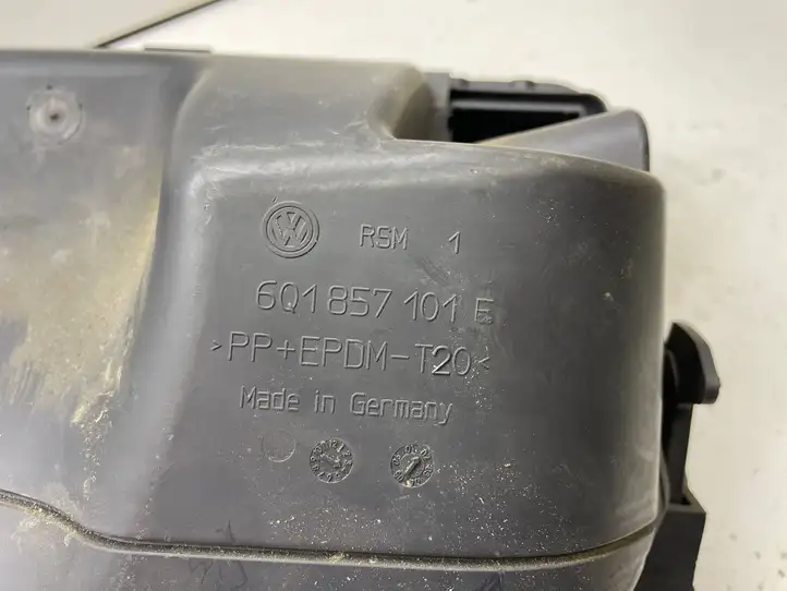 Volkswagen Polo (2001 - 2005)  6Q1857101E Ящик для вещей