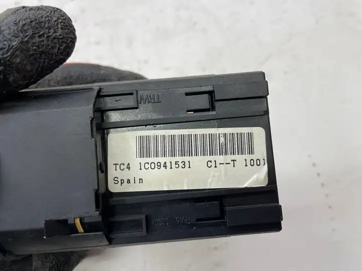 Volkswagen Polo III 6N 6N2 6NF (1994 - 2001) 1C0941531 Включатель фонарей — фото 4