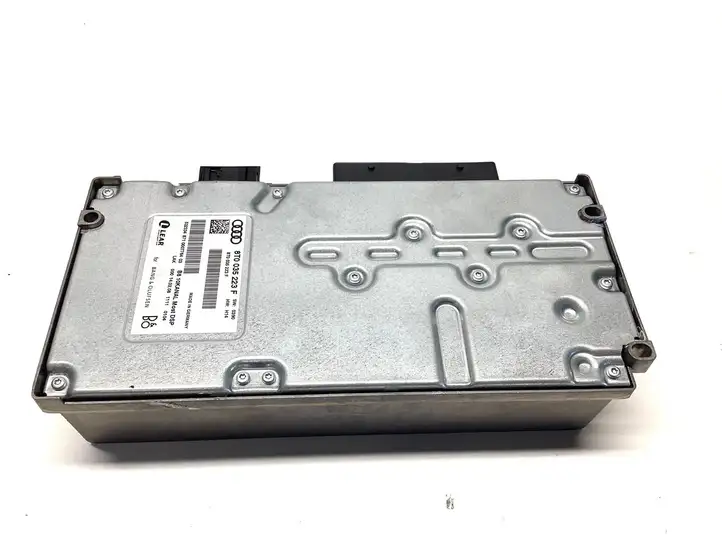 Audi A4 S4 B8 8K (2007 - 2011) 8T0035223F Усилитель звука — фото 2