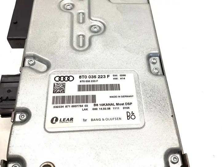Audi A4 S4 B8 8K (2007 - 2011) 8T0035223F Усилитель звука — фото 5