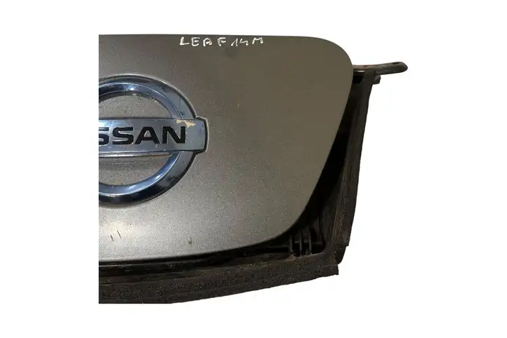 Nissan Leaf I (ZE0) (2010 - 2017) 657373NK1B Крышка зарядного разъема — фото 4