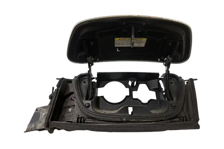Nissan Leaf I (ZE0) (2010 - 2017) 657373NK1B Крышка зарядного разъема — фото 5