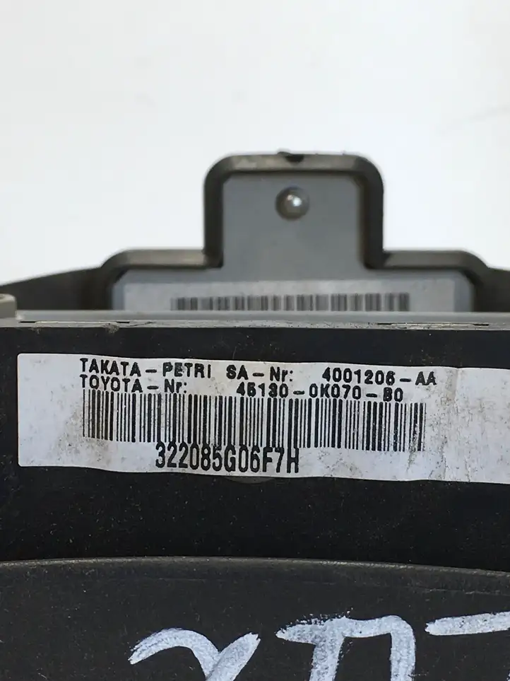 Toyota Hilux (AN10, AN20, AN30) (2004 - 2008)  4001206AA Подушка безопасности руля