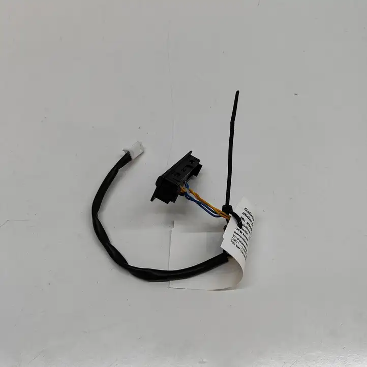 Nissan Qashqai J12 (2021 - ) 253806UA1A Кнопка закрытия багажника — фото 2