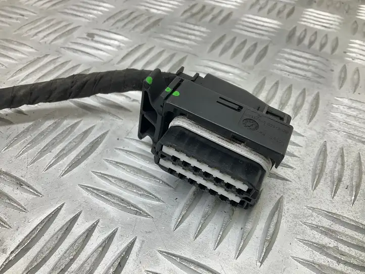 Audi A6 C7 (2011 - 2014) 4G0971765B Прочие детали системы AdBlue — фото 5