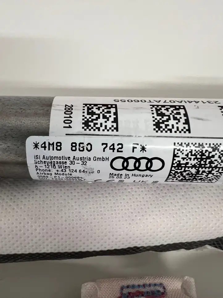 Audi Q8 (2018 - ) 4M8880742F Боковая подушка безопасности шторка — фото 7