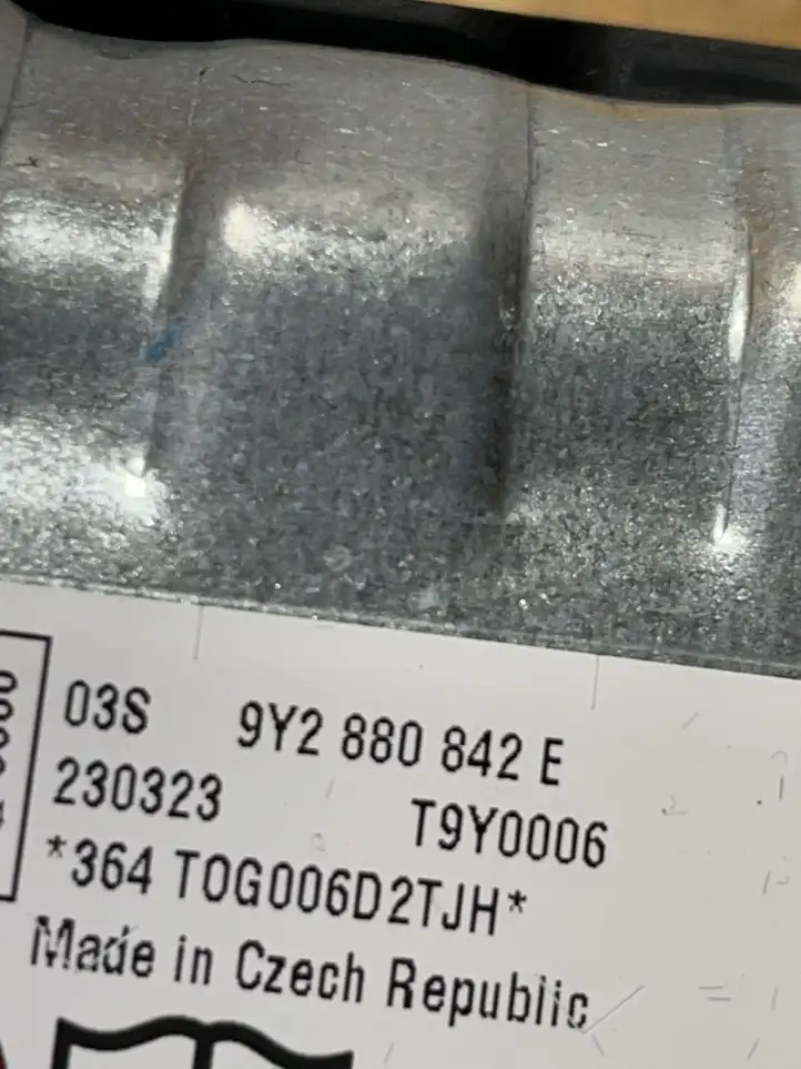 Porsche Cayenne (9Y0 9Y3) (2018 - ) 9Y2880842E Коленная подушка безопасности — фото 3