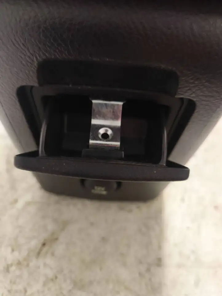 Toyota Avensis T250 (2006 - 2009) 5892305020 Задняя пепельница — фото 7