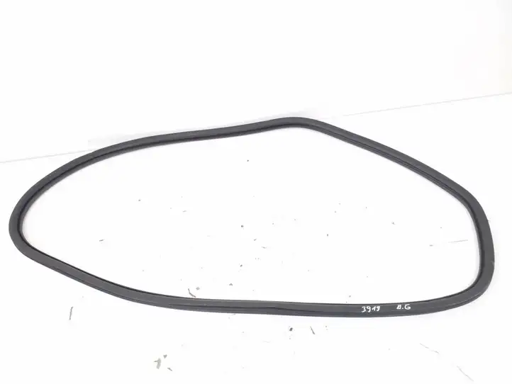 Opel Corsa F (2019 - ) 9829331980 Уплотнитель кузова — фото 3