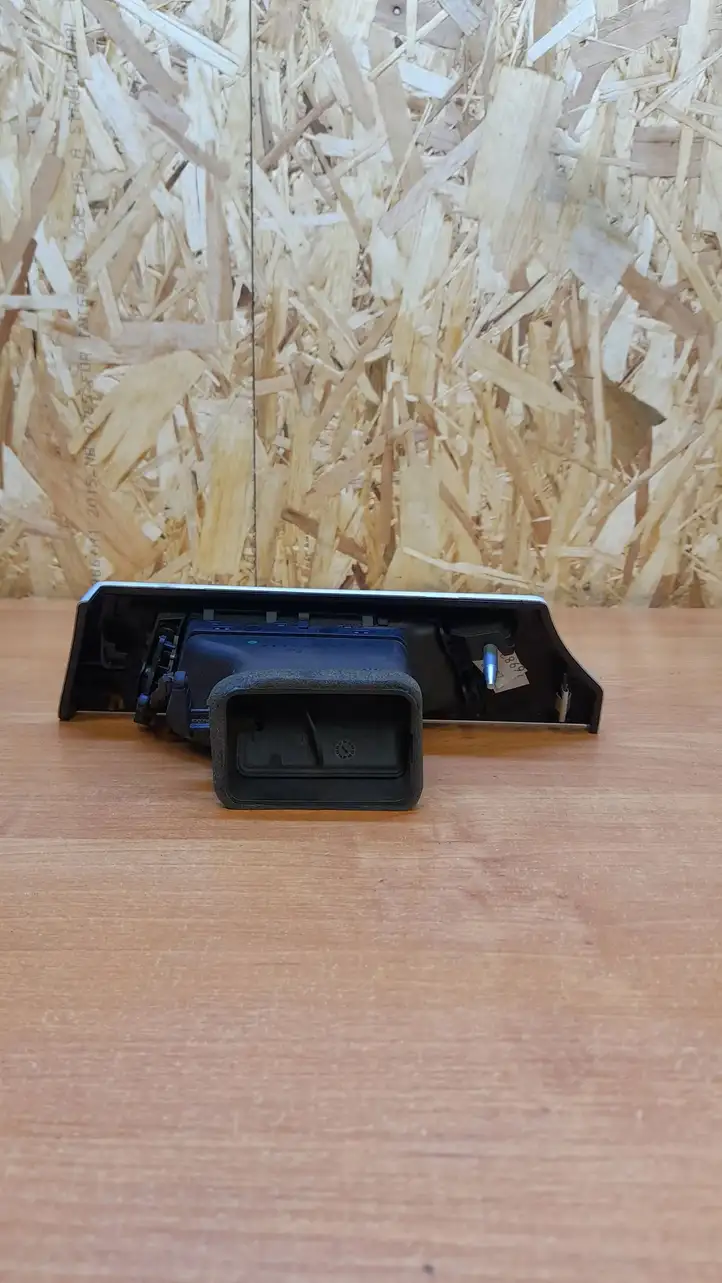 BMW 3 E90 E91 (2005 - 2012) 9123300 Боковой воздушный дефлектор — фото 4