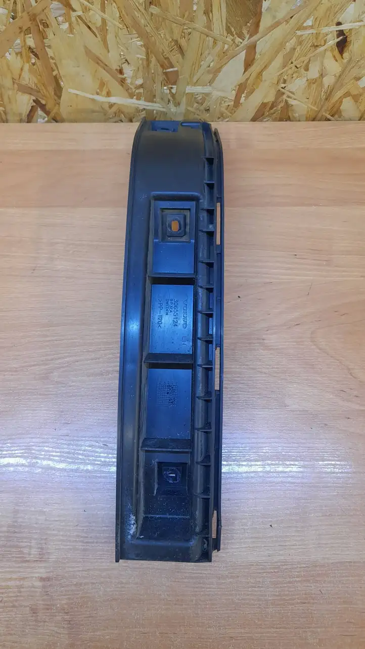 Volvo S80 (2006 - 2009) 30655124 Кронштейн заднего бампера — фото 3