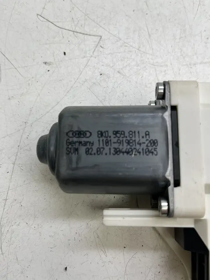 Audi A4 S4 B8 8K (2011 - 2015) 8K0959811A Стеклоподъемник задней двери — фото 2