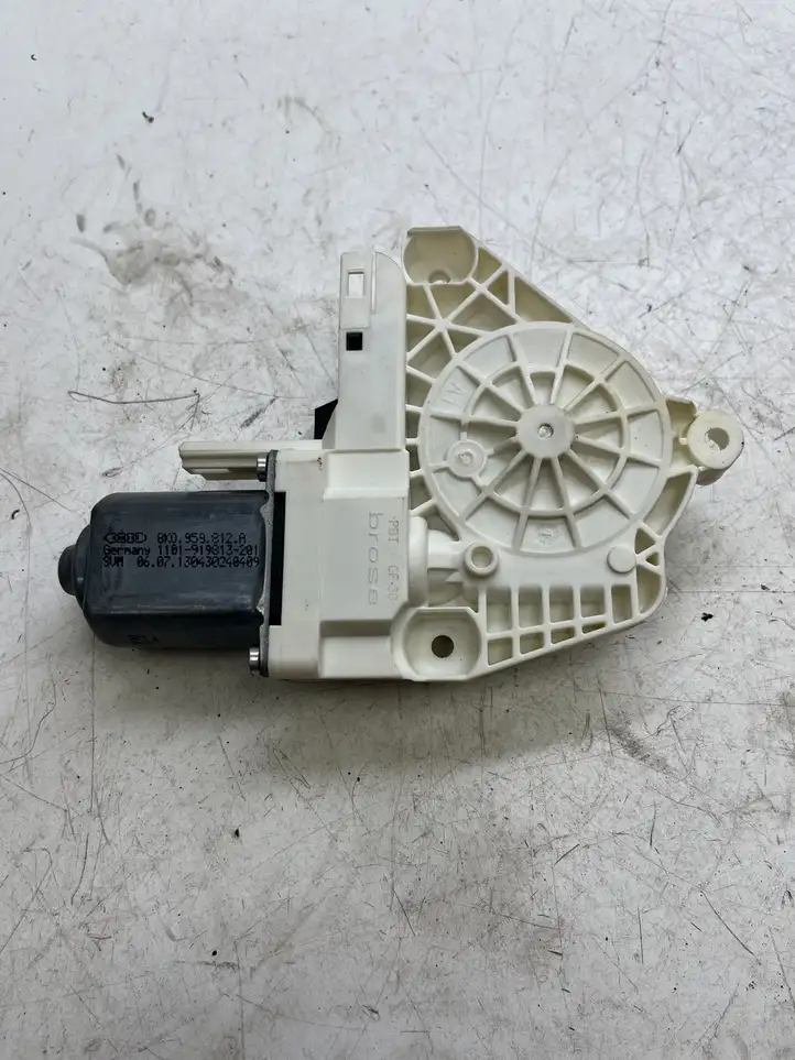 Audi A4 S4 B8 8K (2011 - 2015) 8K0959812A Стеклоподъемник задней двери — фото 3