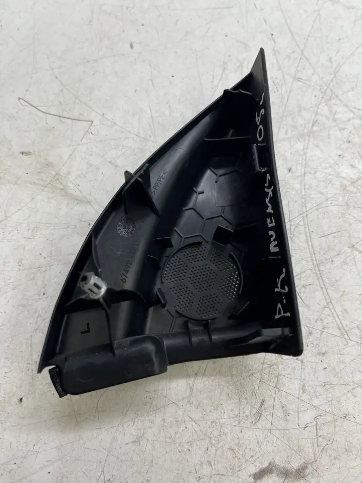 Toyota Avensis T250 (2003 - 2006) 6749205060 Прочие детали салона — фото 3