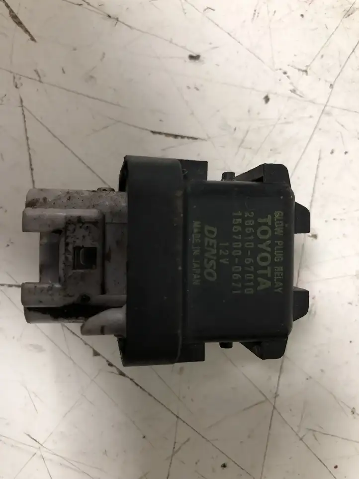 Toyota Avensis T250 (2003 - 2006) 2861067010 Реле накала свечей — фото 1
