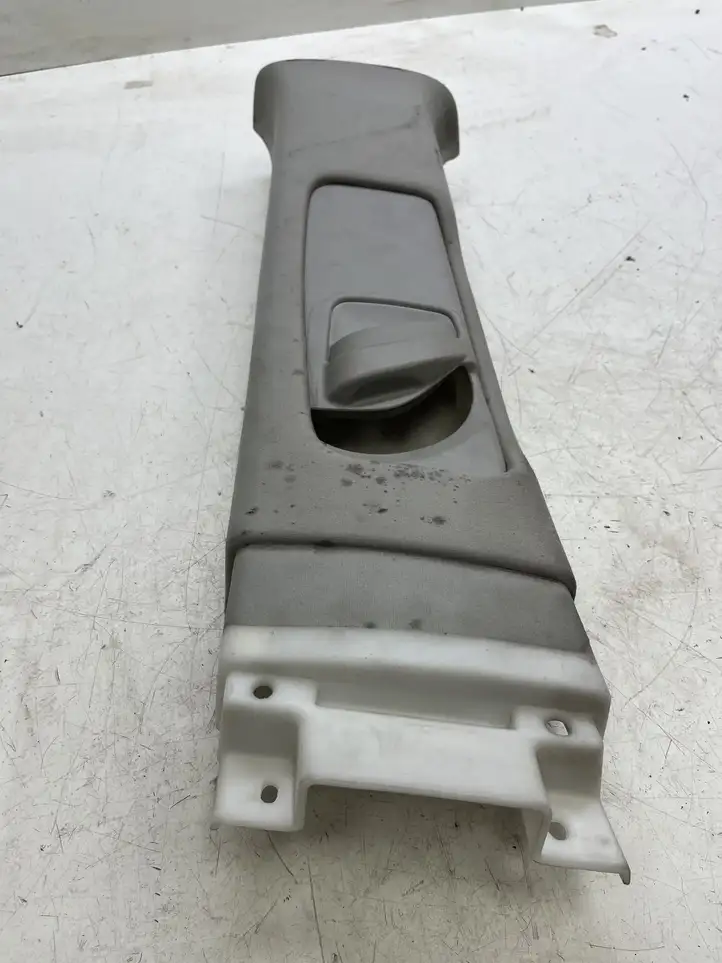 Toyota Avensis T250 (2003 - 2006) 7325605010 Верхняя обшивка стойки B — фото 1
