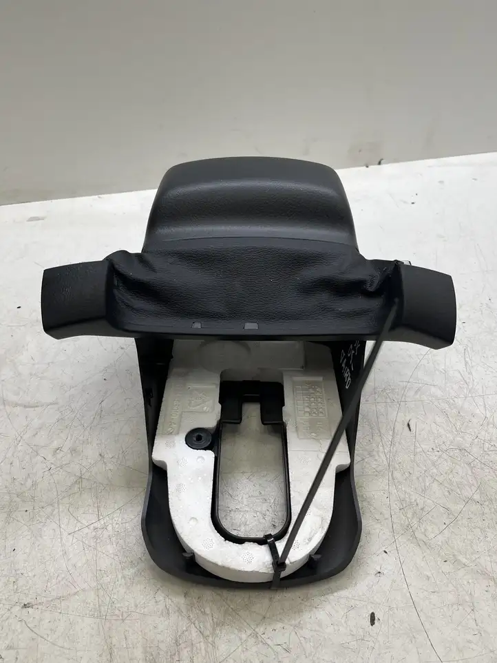 Toyota Avensis T250 (2003 - 2006) 4528605100 Обшивка рулевой колонки — фото 2