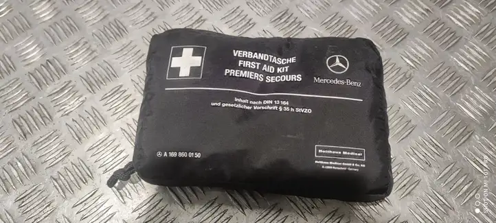 Mercedes-Benz ML W164 (2005 - 2011) A1698600150 Автомобильная аптечка — фото 1