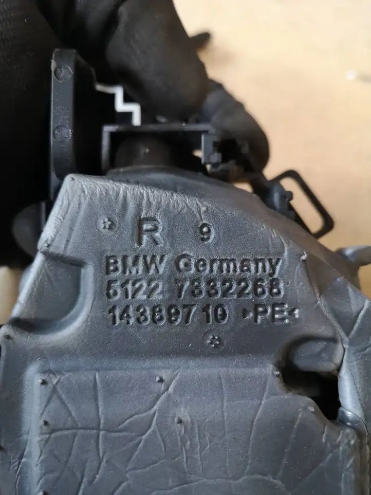 BMW 3 F30 F35 F31 (2012 - 2018) 7332268 Крепление наружной ручки задней двери — фото 5