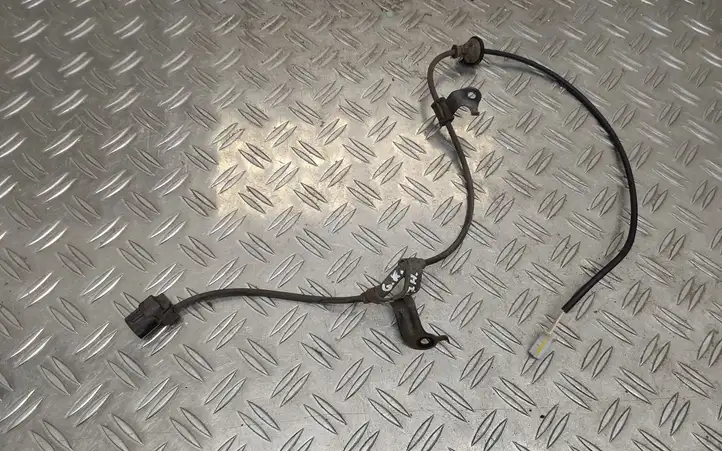 Toyota Yaris (2014 - 2019) Проводка заднего датчика ABS — фото 1
