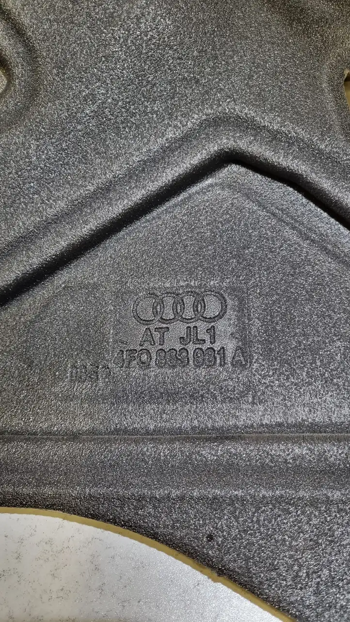 Audi A6 S6 C6 4F (2004 - 2008) Прочая отделка задней двери — фото 3