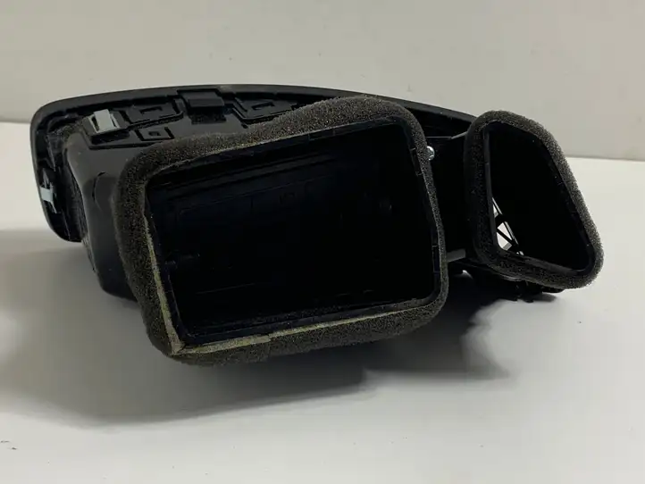 Kia Ceed (2010 - 2012) 974301H000 Боковой воздушный дефлектор — фото 6
