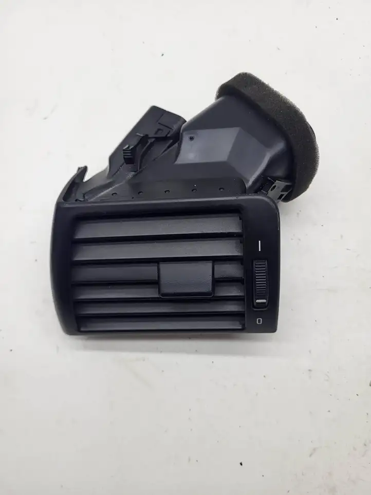 BMW 3 E46 (1998 - 2005) 64228361897 Боковой воздушный дефлектор — фото 1