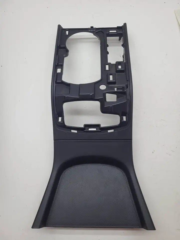 Toyota Prius+ (ZVW40) (2011 - 2018) 5883947050 Центральная консоль — фото 1