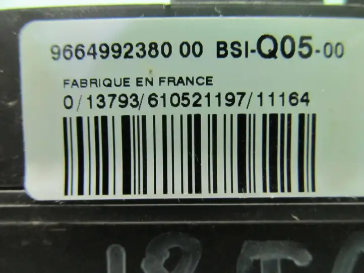 Peugeot 508 (2010 - 2014) 9664992380 Блок предохранителей — фото 2
