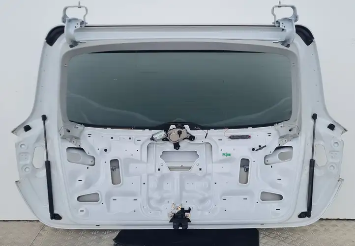 Audi Q5 SQ5 (2012 - 2017) LS9R Крышка багажника — фото 10