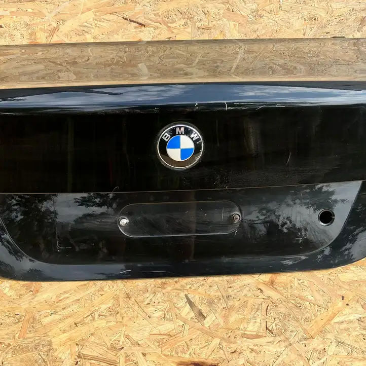 BMW 5 E60 E61 (2004 - 2010) Крышка багажника — фото 9