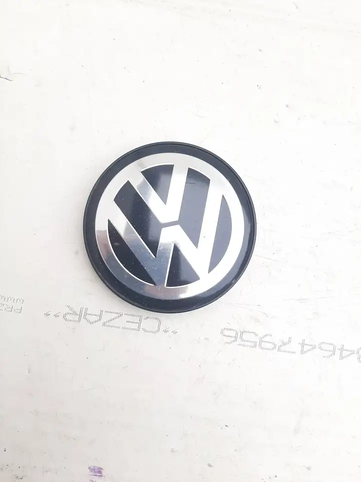 Volkswagen Sharan (2000 - 2003) 7M0853601G Эмблема производителя — фото 2