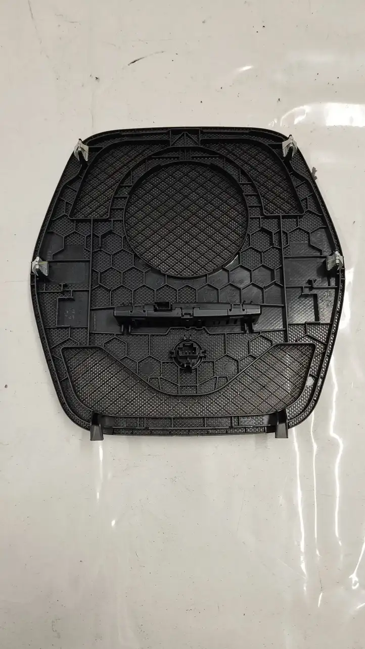 Mercedes-Benz GLE W166/C292 (2015 - 2019)  A1666801318 Отделка центрального динамика