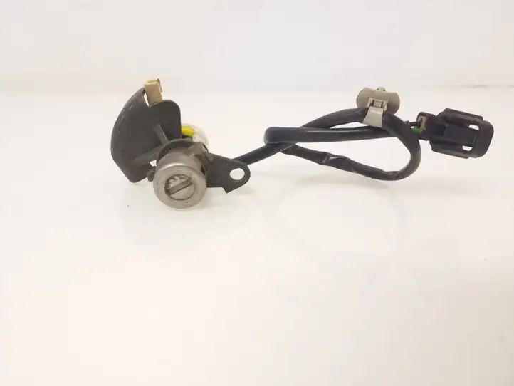 Hyundai Sonata (2003 - 2007)   Замок передней двери