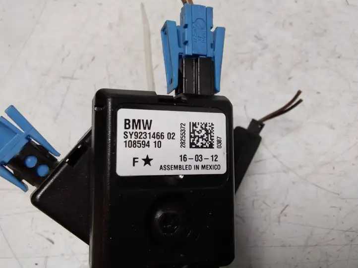 BMW 3 F30 F35 F31 (2012 - 2018) AV923117806 GPS антенна — фото 3