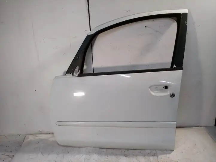 Mitsubishi Colt (2008 - 2012) Дверь — фото 1