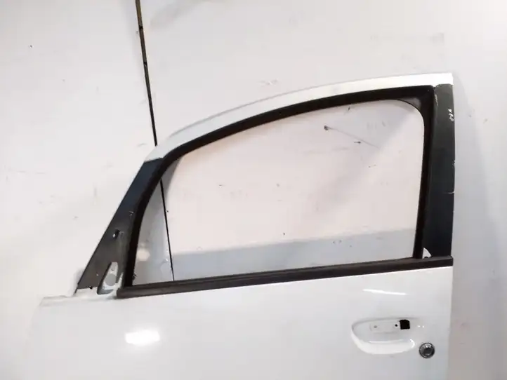 Mitsubishi Colt (2008 - 2012) Дверь — фото 2