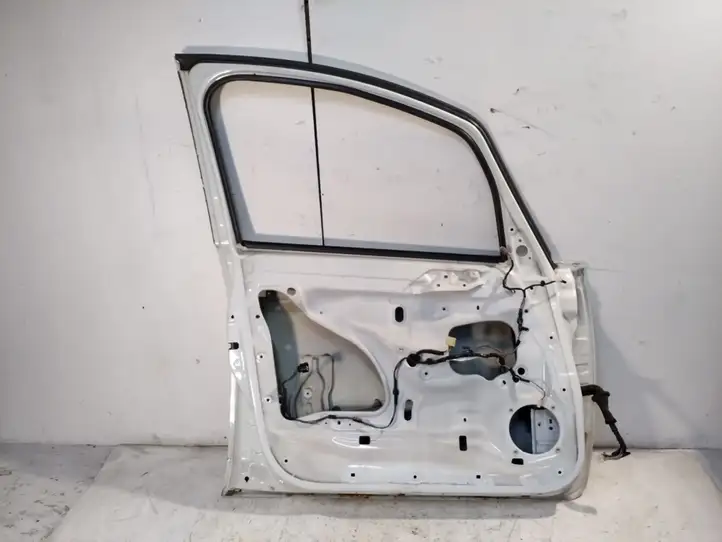 Mitsubishi Colt (2008 - 2012) Дверь — фото 7