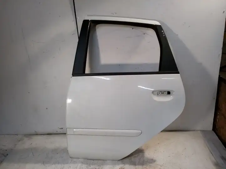Mitsubishi Colt (2008 - 2012) Задняя дверь — фото 1