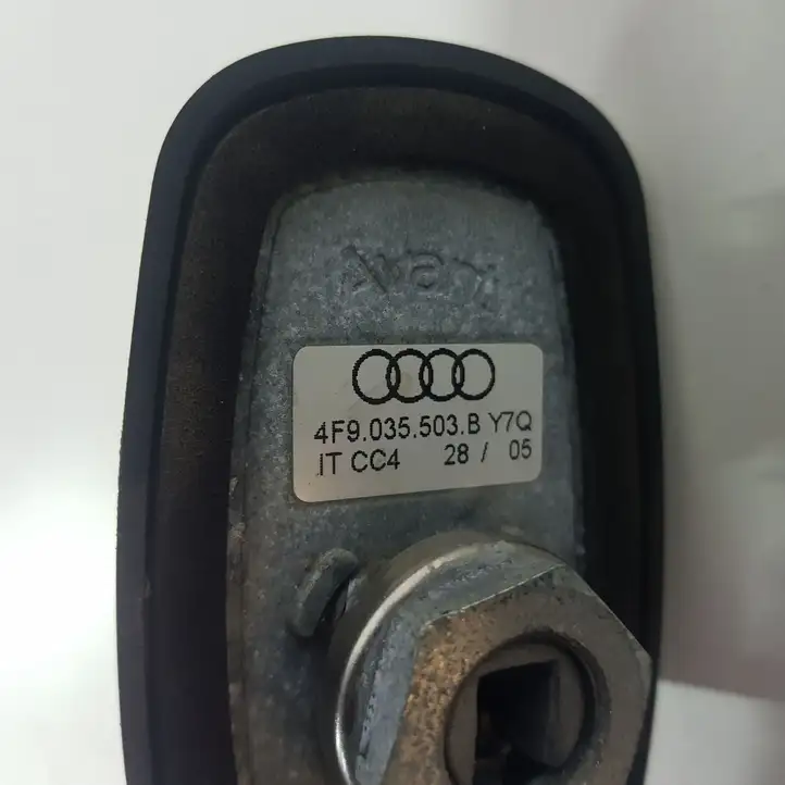 Audi A6 S6 C6 4F (2004 - 2008) 4F9035503B GPS антенна — фото 4
